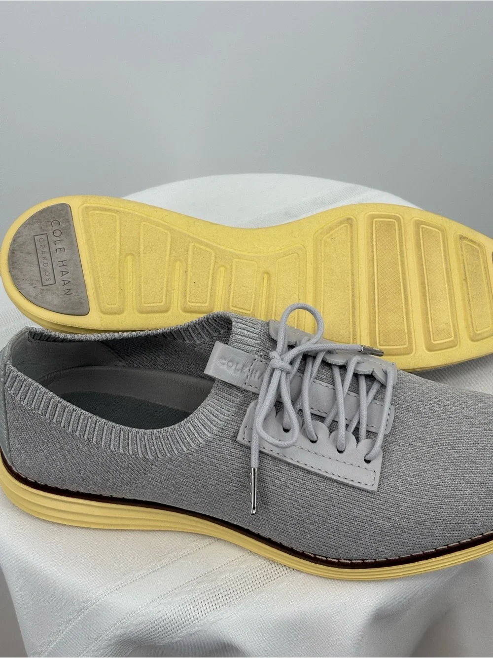 Cole Haan OriginalGrand Knit Sneakers Gray & Silver Women’s Size 8.5